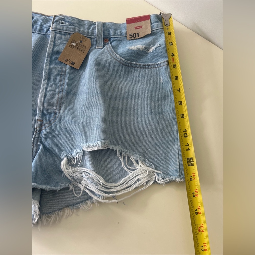 Levi's Light Blue Distressed Denim Cutoff Shorts - Women Size 34 - Picture 14 of 16